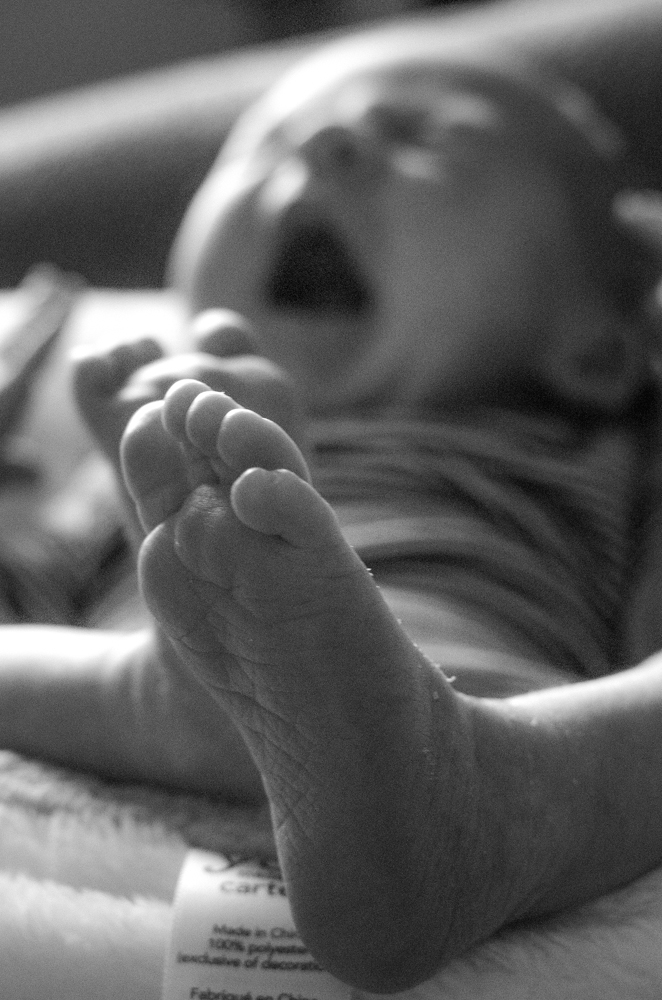 Tiny toes